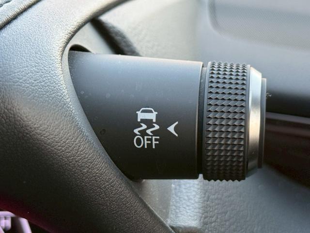 ＥＳ ＥＳ３００ｈ　バージョンＬ　マークレビンソン／サンルーフ／純正ドラレコ／黒革シート／ヘッドアップディスプレイ／純正１８インチＡＷ／メーカーナビ／Ｂｌｕｅｔｏｏｔｈ／フルセグＴＶ／パノラマモニター（36枚目）