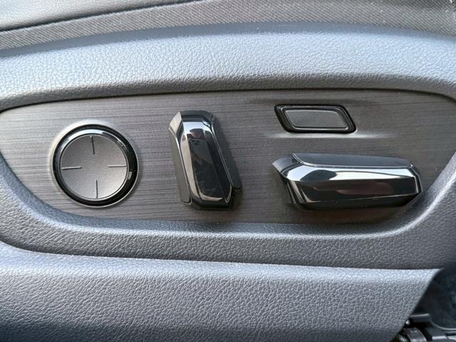 ＥＳ ＥＳ３００ｈ　バージョンＬ　マークレビンソン／サンルーフ／純正ドラレコ／黒革シート／ヘッドアップディスプレイ／純正１８インチＡＷ／メーカーナビ／Ｂｌｕｅｔｏｏｔｈ／フルセグＴＶ／パノラマモニター（42枚目）