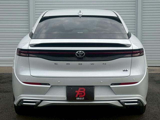 クラウンクロスオーバー Ｇアドバンスド・レザーパッケージ　ＭＯＤＥＬＬＩＳＴＡ／純正１２．３インチナビ／パノラミックビューモニター／ブラインドスポットモニター／セーフティセンス／クリアランスソナー／純正２１インチＡＷ／黒革／メモリー機能付パワーシート（4枚目）