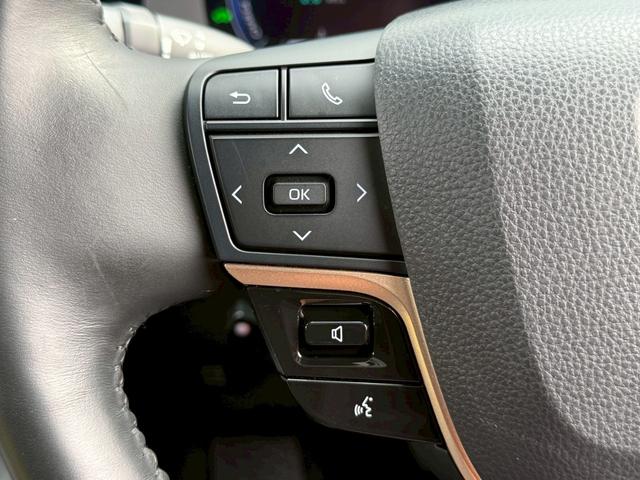 クラウンクロスオーバー Ｇアドバンスド・レザーパッケージ　ＭＯＤＥＬＬＩＳＴＡ／純正１２．３インチナビ／パノラミックビューモニター／ブラインドスポットモニター／セーフティセンス／クリアランスソナー／純正２１インチＡＷ／黒革／メモリー機能付パワーシート（17枚目）