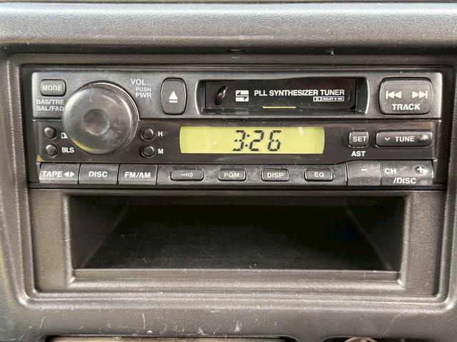 ジムニー ＸＧ　ＡＴ車／４ＷＤ／２－３インチリフトＵＰ／社外１６インチアルミ／車検令和８年１１月／パワステ／パワーウィンドウ／エアコン／保証書（11枚目）