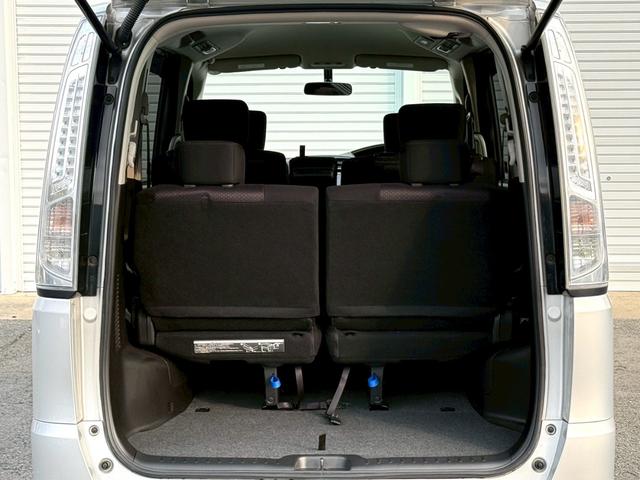 セレナ ハイウェイスター S-ハイブリッド エアロモード 純正ナビ/Bluetooth/フルセグTV/バックモニター/両側電動スライド/RAYS18インチアルミ/クルーズコントロール/アイドリングストップ/ETC/HIDヘッドライト/ロールサンシェード(11枚目)