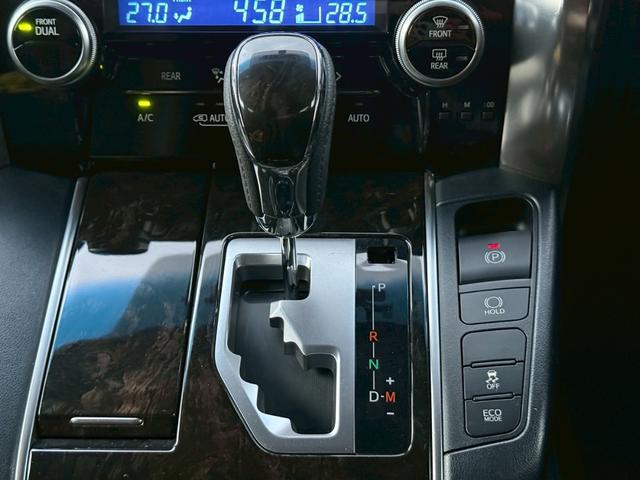 ヴェルファイア 2.5Z Aエディション ゴールデンアイズ MODELLISTA/サンルーフ/純正10インチデカナビ/純正12.1インチフリップダウンモニター/両側電動スライド/社外20インチアルミ/パワーリアハッチ/半革シート/クルーズコントロール/ETC(24枚目)