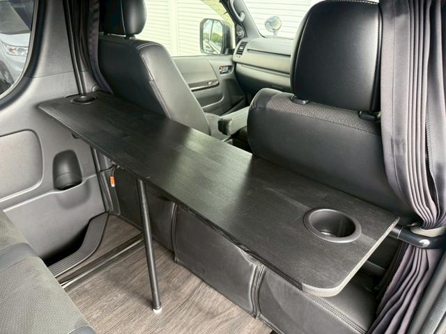 ハイエースバン スーパーGL ダークプライムII ディーゼル+4WD/両側電スラ/全方位カメラ/デジタルインナーミラー/UIビークルベッドキット+床フローリング施工/後部座席スライド加工/デルタフォース16インチアルミ+TOYOオープンカントリー(13枚目)