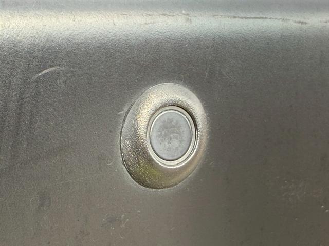 ハイエースバン ロングスーパーＧＬ　丸目ヘッドライト／ベットキット／ＴＯＹＯＴＡエンブレム／シートカバー（キャメル色）／ｃａｒｒｏｚｚｅｒｉａ１１．６インチフリップダウンモニター／社外１６インチアルミ／ＳＤナビ／Ｂｌｕｅｔｏｏｔｈ（29枚目）