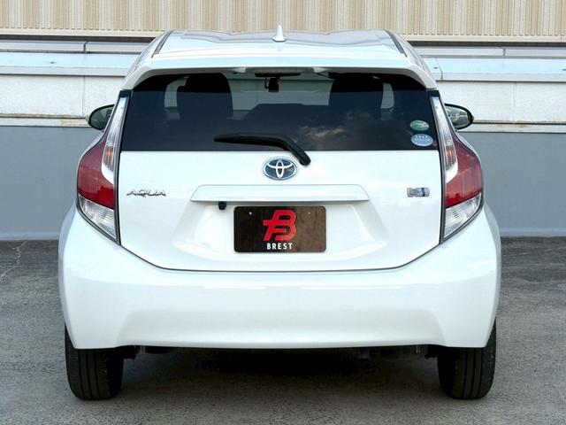 アクア S 純正ナビ/Bluetooth/フルセグTV/バックモニター/ドラレコ/スマートキー/プッシュスタート/LEDヘッドライト/オートエアコン/ユーザー買取車/取説&保証書&スペアキー(4枚目)