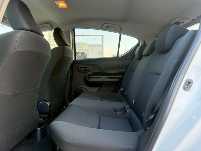 アクア S 純正ナビ/Bluetooth/フルセグTV/バックモニター/ドラレコ/スマートキー/プッシュスタート/LEDヘッドライト/オートエアコン/ユーザー買取車/取説&保証書&スペアキー(8枚目)