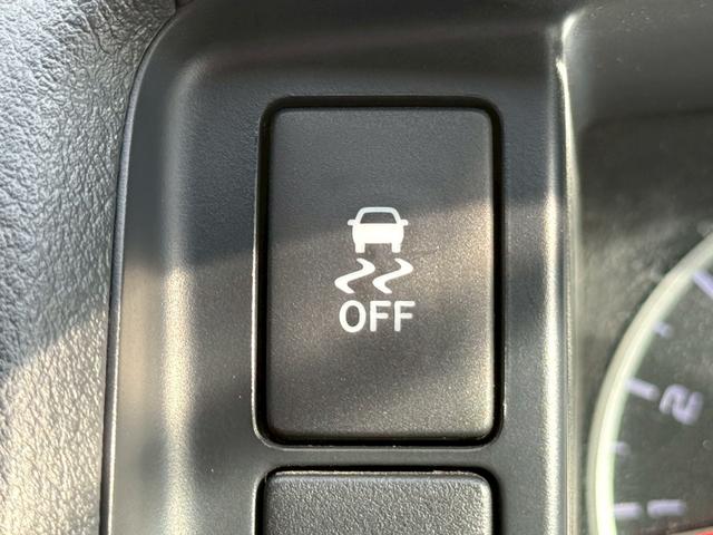 ハイエースバン DX GLパッケージ ディーゼル/MODELLISTA/純正ナビ/Bluetooth/フルセグTV/バックモニター/ドラレコ/社外16インチアルミ/プリクラ/レーンキープ/オートハイビーム/コーナーセンサー/LEDライト(23枚目)