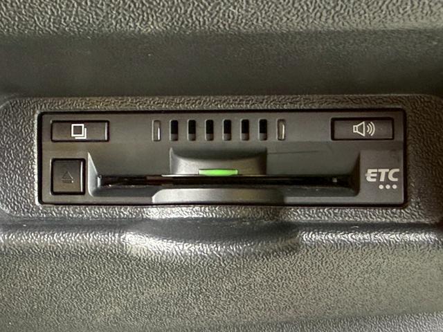 ハイエースバン DX GLパッケージ ディーゼル/MODELLISTA/純正ナビ/Bluetooth/フルセグTV/バックモニター/ドラレコ/社外16インチアルミ/プリクラ/レーンキープ/オートハイビーム/コーナーセンサー/LEDライト(24枚目)