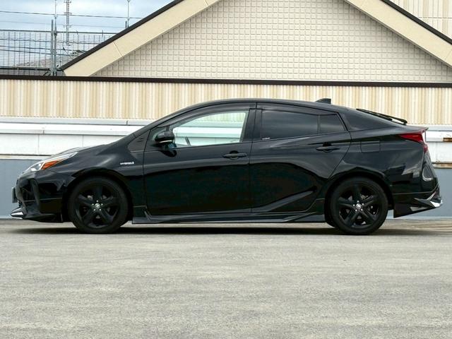 プリウス Ａツーリングセレクション　純正９インチナビ／Ｂｌｕｅｔｏｏｔｈ／フルセグＴＶ／バックモニター／ヘッドアップディスプレイ／ブラインドスポットモニター／純正１８インチアルミ（3枚目）