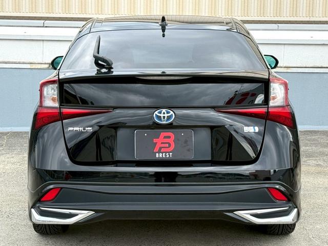 プリウス Ａツーリングセレクション　純正９インチナビ／Ｂｌｕｅｔｏｏｔｈ／フルセグＴＶ／バックモニター／ヘッドアップディスプレイ／ブラインドスポットモニター／純正１８インチアルミ（4枚目）