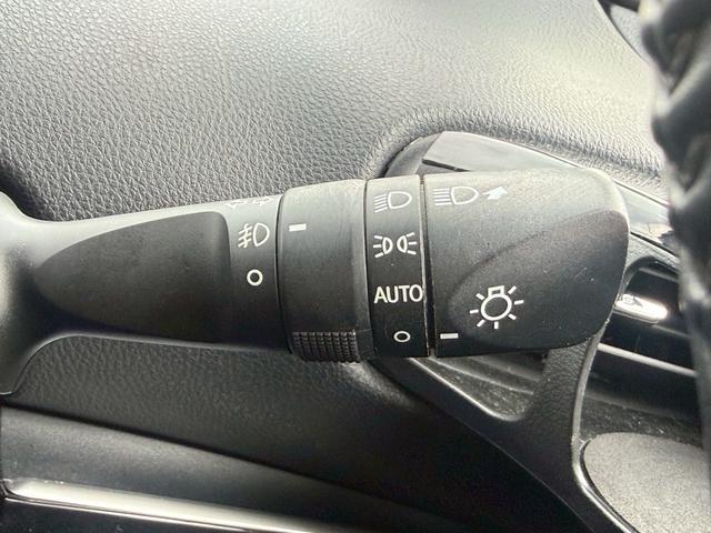 プリウス Ａツーリングセレクション　純正９インチナビ／Ｂｌｕｅｔｏｏｔｈ／フルセグＴＶ／バックモニター／ヘッドアップディスプレイ／ブラインドスポットモニター／純正１８インチアルミ（20枚目）