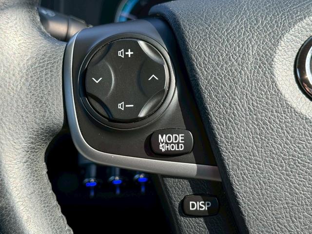 カムリ ハイブリッド　Ｇパッケージ　ＭＯＤＥＬＬＩＳＴＡ／純正ナビ／Ｂｌｕｅｔｏｏｔｈ／フルセグＴＶ／バックモニター／ドラレコ／ＨＩＤヘッドライト／ＥＴＣ／社外１９インチＡＷ／革巻ステアリング／ステアリングリモコン／運転席パワーシート（19枚目）