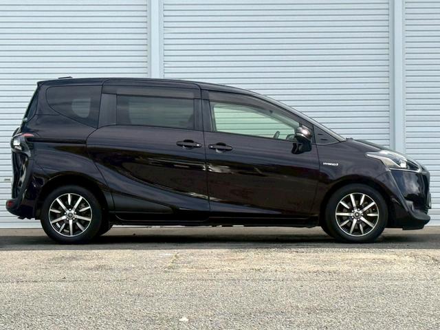 シエンタ ハイブリッドＧ　クエロ　ＡＬＰＩＮＥナビ／フルセグＴＶ／Ｂｌｕｅｔｏｏｔｈ／バックモニター／ＨＤＭＩ／両側電動スライド／トヨタセーフティセンス／レーンキープ／オートハイビーム／社外１５インチアルミ（2枚目）