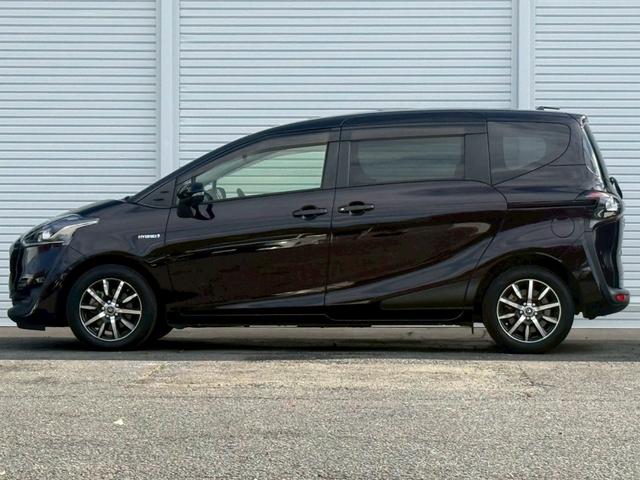 シエンタ ハイブリッドＧ　クエロ　ＡＬＰＩＮＥナビ／フルセグＴＶ／Ｂｌｕｅｔｏｏｔｈ／バックモニター／ＨＤＭＩ／両側電動スライド／トヨタセーフティセンス／レーンキープ／オートハイビーム／社外１５インチアルミ（3枚目）