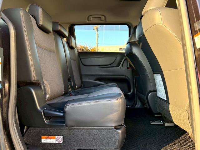 シエンタ ハイブリッドＧ　クエロ　ＡＬＰＩＮＥナビ／フルセグＴＶ／Ｂｌｕｅｔｏｏｔｈ／バックモニター／ＨＤＭＩ／両側電動スライド／トヨタセーフティセンス／レーンキープ／オートハイビーム／社外１５インチアルミ（8枚目）