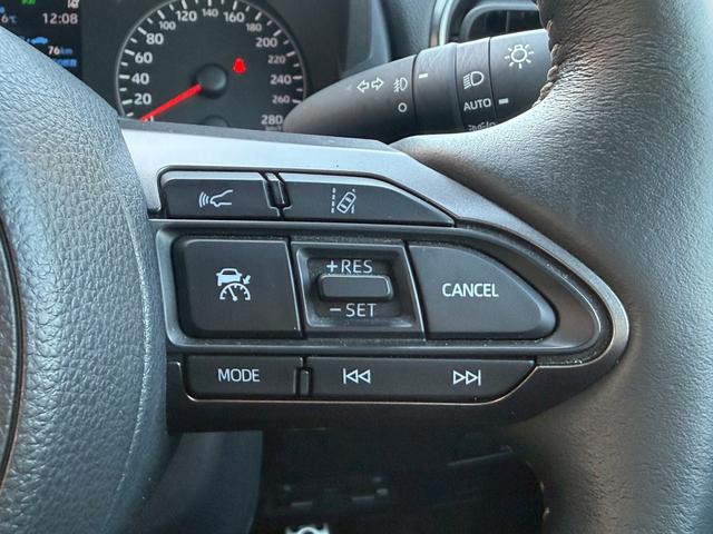 ＧＲヤリス ＲＺ　ハイパフォーマンス　純正８インチディスプレイオーディオ／Ｂｌｕｅｔｏｏｔｈ／バックモニター／ヘッドアップディスプレイ／ブラインドスポットモニター／純正１８インチＡＷ／４ＷＤ／セーフティセンス／ＧＲキャリパー（16枚目）