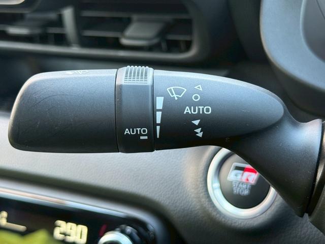 ＧＲヤリス ＲＺ　ハイパフォーマンス　純正８インチディスプレイオーディオ／Ｂｌｕｅｔｏｏｔｈ／バックモニター／ヘッドアップディスプレイ／ブラインドスポットモニター／純正１８インチＡＷ／４ＷＤ／セーフティセンス／ＧＲキャリパー（17枚目）