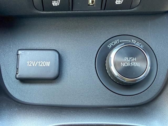 ＧＲヤリス ＲＺ　ハイパフォーマンス　純正８インチディスプレイオーディオ／Ｂｌｕｅｔｏｏｔｈ／バックモニター／ヘッドアップディスプレイ／ブラインドスポットモニター／純正１８インチＡＷ／４ＷＤ／セーフティセンス／ＧＲキャリパー（22枚目）