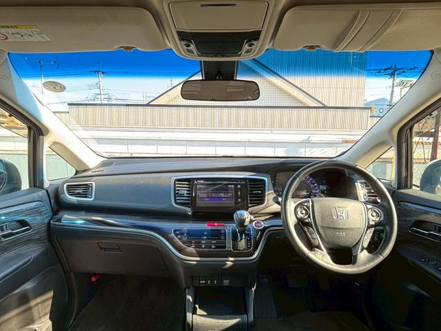 オデッセイ アブソルート・アドバンス　Ｈｏｎｄａインターナビ／Ｂｌｕｅｔｏｏｔｈ／フルセグＴＶ／バックモニター／純正フリップダウンモニター／両側電動スライドドア／ＥＴＣ／半革シート／純正１７インチＡＷ（5枚目）