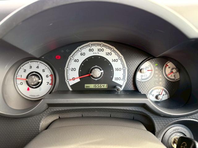 ＦＪクルーザー ブラックカラーパッケージ　ナビ／Ｂｌｕｅｔｏｏｔｈ／フルセグＴＶ／バックモニター／クルーズコントロール／コーナーセンサー／黒鉄ちんホイール／／革巻ステアリング／ステアリングリモコン／チルトステア／ＥＴＣ（11枚目）