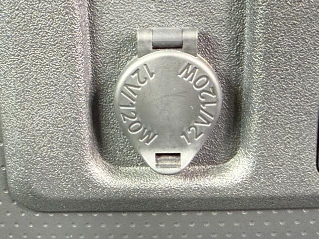 ＦＪクルーザー ブラックカラーパッケージ　ナビ／Ｂｌｕｅｔｏｏｔｈ／フルセグＴＶ／バックモニター／クルーズコントロール／コーナーセンサー／黒鉄ちんホイール／／革巻ステアリング／ステアリングリモコン／チルトステア／ＥＴＣ（27枚目）