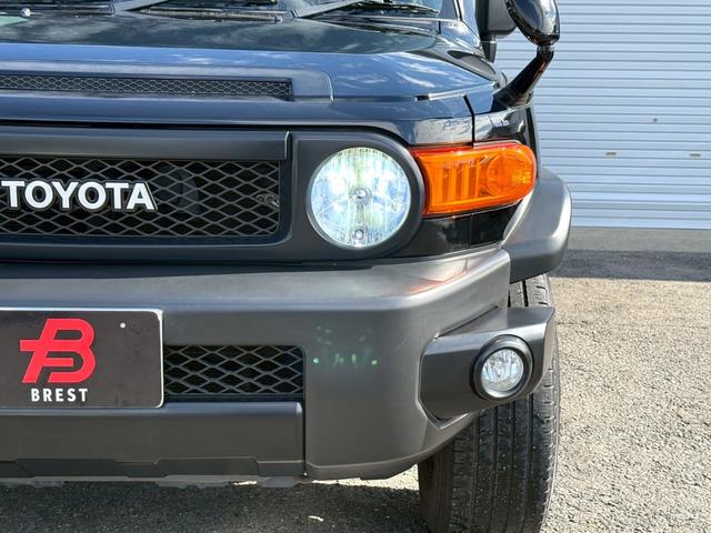 ＦＪクルーザー ブラックカラーパッケージ　ナビ／Ｂｌｕｅｔｏｏｔｈ／フルセグＴＶ／バックモニター／クルーズコントロール／コーナーセンサー／黒鉄ちんホイール／／革巻ステアリング／ステアリングリモコン／チルトステア／ＥＴＣ（30枚目）