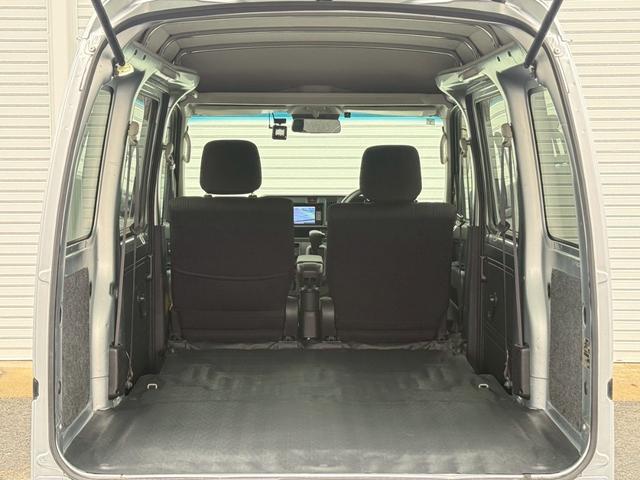 ハイゼットカーゴ クルーズＳＡＩＩＩ　ＡＴ　衝突被害軽減システム　クリアランスソナー　ドライブレコーダー　ＥＴＣ　ナビ　ＴＶ　バックカメラ　両側スライドドア　キーレスエントリー　アイドリングストップ　電動格納ミラー（11枚目）