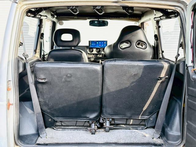 ジムニー ワイルドウインド　５速ＭＴ／パートタイム４ＷＤ／ＮＡＲＤＩ革巻ハンドル／ディスプレイオーディオ／Ｂｌｕｅｔｏｏｔｈ／ＣａｒＰｌａｙ／Ａｎｄｒｏｉｄ　Ａｕｔｏ　／バック・サイド・フロントモニター／ＪＡ２２Ｗ（9枚目）