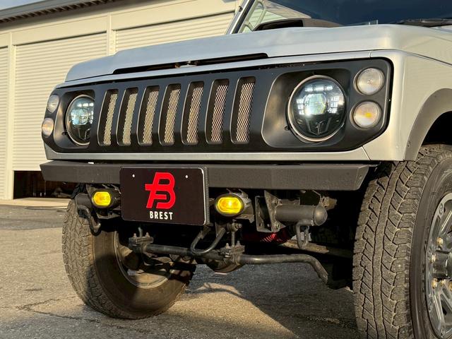 ジムニー ワイルドウインド　５速ＭＴ／パートタイム４ＷＤ／ＮＡＲＤＩ革巻ハンドル／ディスプレイオーディオ／Ｂｌｕｅｔｏｏｔｈ／ＣａｒＰｌａｙ／Ａｎｄｒｏｉｄ　Ａｕｔｏ　／バック・サイド・フロントモニター／ＪＡ２２Ｗ（22枚目）