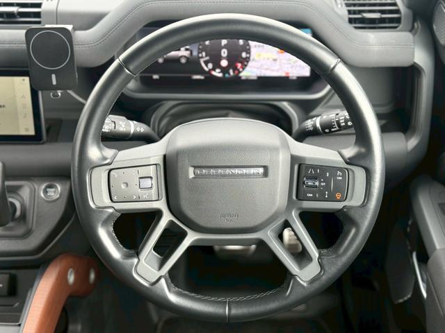 ディフェンダー 　メーカーナビ／Ｂｌｕｅｔｏｏｔｈ／サラウンドカメラシステム／ブラインドスポットモニター／デジタルインナーミラー／黒革シート／シートヒーター／ステアリングヒーター／パワーシート／クルーズコントロール（18枚目）