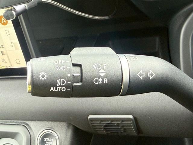 ディフェンダー 　メーカーナビ／Ｂｌｕｅｔｏｏｔｈ／サラウンドカメラシステム／ブラインドスポットモニター／デジタルインナーミラー／黒革シート／シートヒーター／ステアリングヒーター／パワーシート／クルーズコントロール（21枚目）