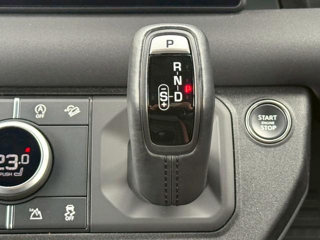 ディフェンダー 　メーカーナビ／Ｂｌｕｅｔｏｏｔｈ／サラウンドカメラシステム／ブラインドスポットモニター／デジタルインナーミラー／黒革シート／シートヒーター／ステアリングヒーター／パワーシート／クルーズコントロール（24枚目）