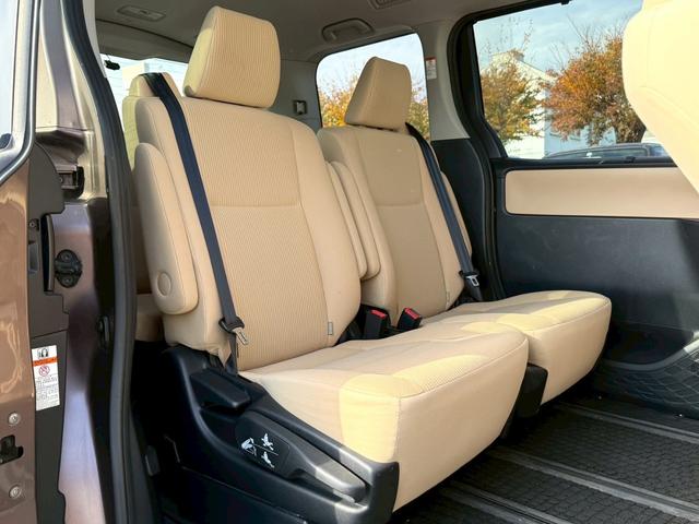 ノア ハイブリッドＸ　純正ナビ／Ｂｌｕｅｔｏｏｔｈ／フルセグＴＶ／バックモニター／電動スライドドア／ビルトインＥＴＣ／純正１５インチアルミ／ドライブレコーダー／革巻きステアリング／ステアリングリモコン／ＬＥＤヘッドライト（9枚目）