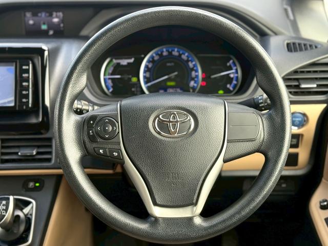 ノア ハイブリッドＸ　純正ナビ／Ｂｌｕｅｔｏｏｔｈ／フルセグＴＶ／バックモニター／電動スライドドア／ビルトインＥＴＣ／純正１５インチアルミ／ドライブレコーダー／革巻きステアリング／ステアリングリモコン／ＬＥＤヘッドライト（19枚目）