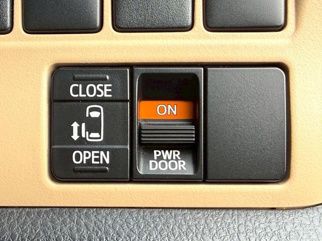 ノア ハイブリッドＸ　純正ナビ／Ｂｌｕｅｔｏｏｔｈ／フルセグＴＶ／バックモニター／電動スライドドア／ビルトインＥＴＣ／純正１５インチアルミ／ドライブレコーダー／革巻きステアリング／ステアリングリモコン／ＬＥＤヘッドライト（25枚目）