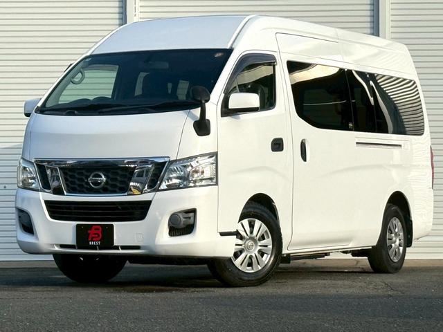 NV350キャラバンバン 4ドアバン2.5チェアキャブM仕様 車イス2基仕様/車いす2名+8名乗車/電動サイドステップ/手すり/電動スロープ/電動式車椅子固定装置/リアリフト/イージークローザー/福祉車両(2枚目)