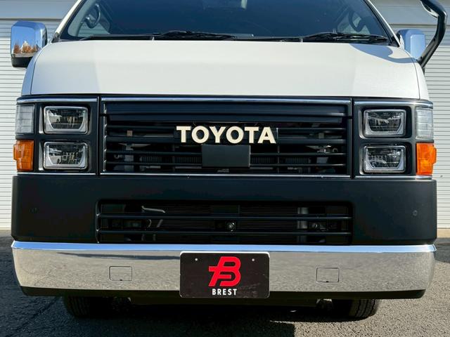 ハイエースバン スーパーGL ダークプライムII Renoca Coast Lines角目4灯フェイス/ベッドキット/ALPINE11インチDA/Bluetooth/HDMI/パノラミックビューモニター/純正デジタルインナーミラー/LEDヘッドライト(2枚目)