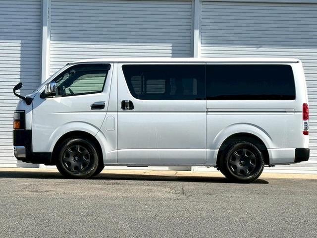 ハイエースバン スーパーGL ダークプライムII Renoca Coast Lines角目4灯フェイス/ベッドキット/ALPINE11インチDA/Bluetooth/HDMI/パノラミックビューモニター/純正デジタルインナーミラー/LEDヘッドライト(4枚目)