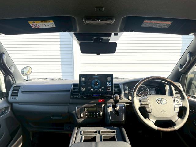ハイエースバン スーパーGL ダークプライムII Renoca Coast Lines角目4灯フェイス/ベッドキット/ALPINE11インチDA/Bluetooth/HDMI/パノラミックビューモニター/純正デジタルインナーミラー/LEDヘッドライト(6枚目)