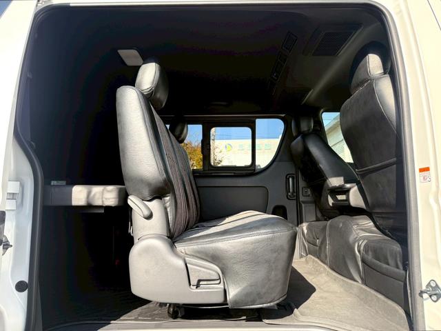 ハイエースバン スーパーGL ダークプライムII Renoca Coast Lines角目4灯フェイス/ベッドキット/ALPINE11インチDA/Bluetooth/HDMI/パノラミックビューモニター/純正デジタルインナーミラー/LEDヘッドライト(10枚目)