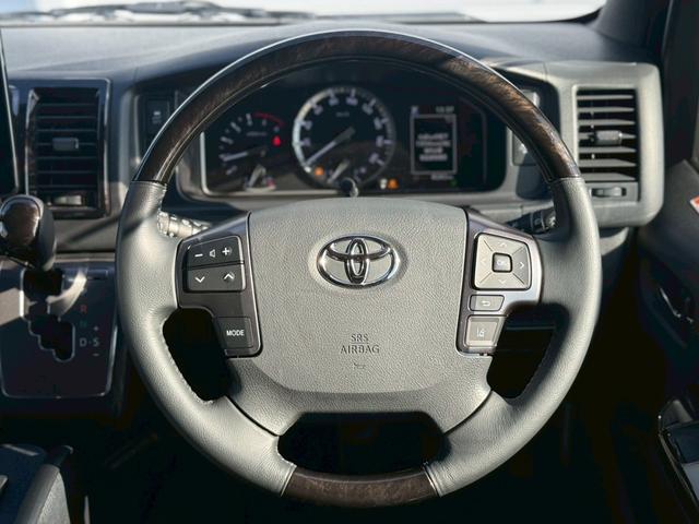 ハイエースバン スーパーGL ダークプライムII Renoca Coast Lines角目4灯フェイス/ベッドキット/ALPINE11インチDA/Bluetooth/HDMI/パノラミックビューモニター/純正デジタルインナーミラー/LEDヘッドライト(17枚目)