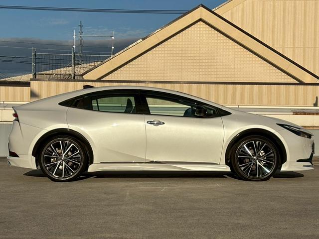 プリウス Z モデリスタ/パノラマルーフ/純正12.3インチナビ/Bluetooth/フルセグTV/パノラマモニター/デジタルインナーミラー/ブラインドスポット/黒革シート/アドバンストパーク/純正18インチAW(2枚目)