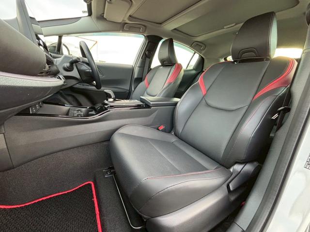 プリウス Z モデリスタ/パノラマルーフ/純正12.3インチナビ/Bluetooth/フルセグTV/パノラマモニター/デジタルインナーミラー/ブラインドスポット/黒革シート/アドバンストパーク/純正18インチAW(7枚目)
