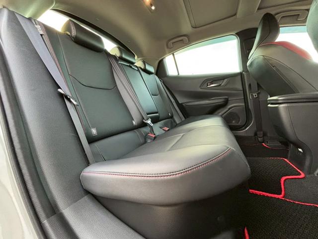 プリウス Z モデリスタ/パノラマルーフ/純正12.3インチナビ/Bluetooth/フルセグTV/パノラマモニター/デジタルインナーミラー/ブラインドスポット/黒革シート/アドバンストパーク/純正18インチAW(9枚目)