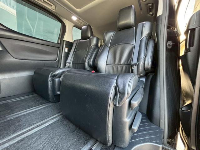 アルファード ２．５Ｓ　Ａパッケージ　ツインムーンルーフ／純正９．２インチナビ／Ｂｌｕｅｔｏｏｔｈ／フルセグＴＶ／ＣＤ／ＤＶＤ／バックモニター／純正１２．１インチフリップダウンモニター／ＪＢＬサウンド（１７スピーカー）／クリアランスソナー（8枚目）