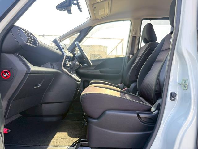 セレナ ハイウェイスター　Ｖセレクション　純正９インチナビ／純正フリップダウンモニター／Ｂｌｕｅｔｏｏｔｈ／フルセグＴＶ／バックモニター／ナビ連動ドライブレコーダー／ハンズフリー機能付両側電動スライドドア／クルーズコントロール／ＥＴＣ（7枚目）