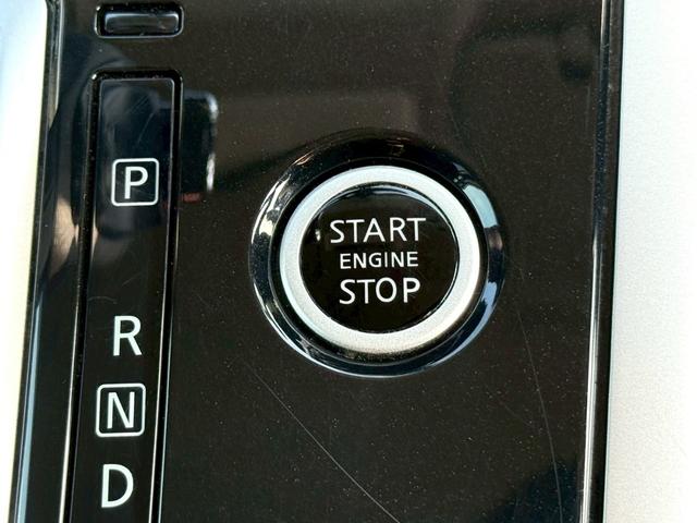 セレナ ハイウェイスター　Ｖセレクション　純正９インチナビ／純正フリップダウンモニター／Ｂｌｕｅｔｏｏｔｈ／フルセグＴＶ／バックモニター／ナビ連動ドライブレコーダー／ハンズフリー機能付両側電動スライドドア／クルーズコントロール／ＥＴＣ（21枚目）