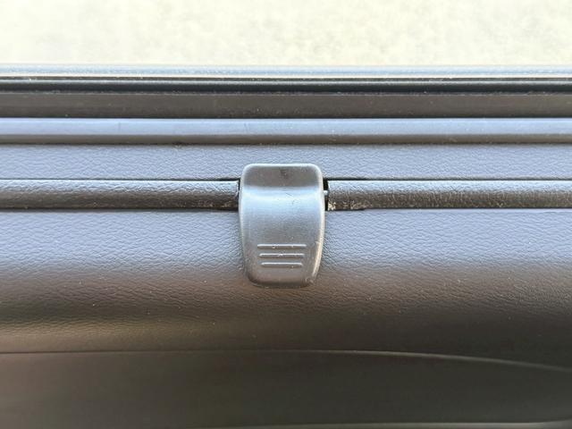 セレナ ハイウェイスター　Ｖセレクション　純正９インチナビ／純正フリップダウンモニター／Ｂｌｕｅｔｏｏｔｈ／フルセグＴＶ／バックモニター／ナビ連動ドライブレコーダー／ハンズフリー機能付両側電動スライドドア／クルーズコントロール／ＥＴＣ（30枚目）