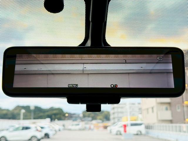 セレナ e-パワー ハイウェイスターV 純正9インチナビ/純正フリップダウンモニター/Bluetooth/フルセグTV/アラウンドビューモニター/デジタルインナーミラー/エマージェンシーブレーキ/車線逸脱警報装置/ETC/LEDヘッドライト(21枚目)